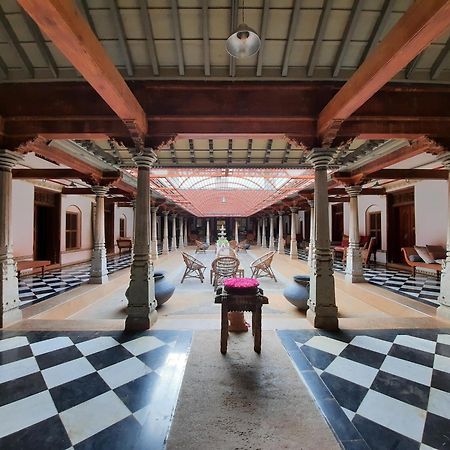 Saratha Vilas Chettinad Kānādukāttān Exterior foto