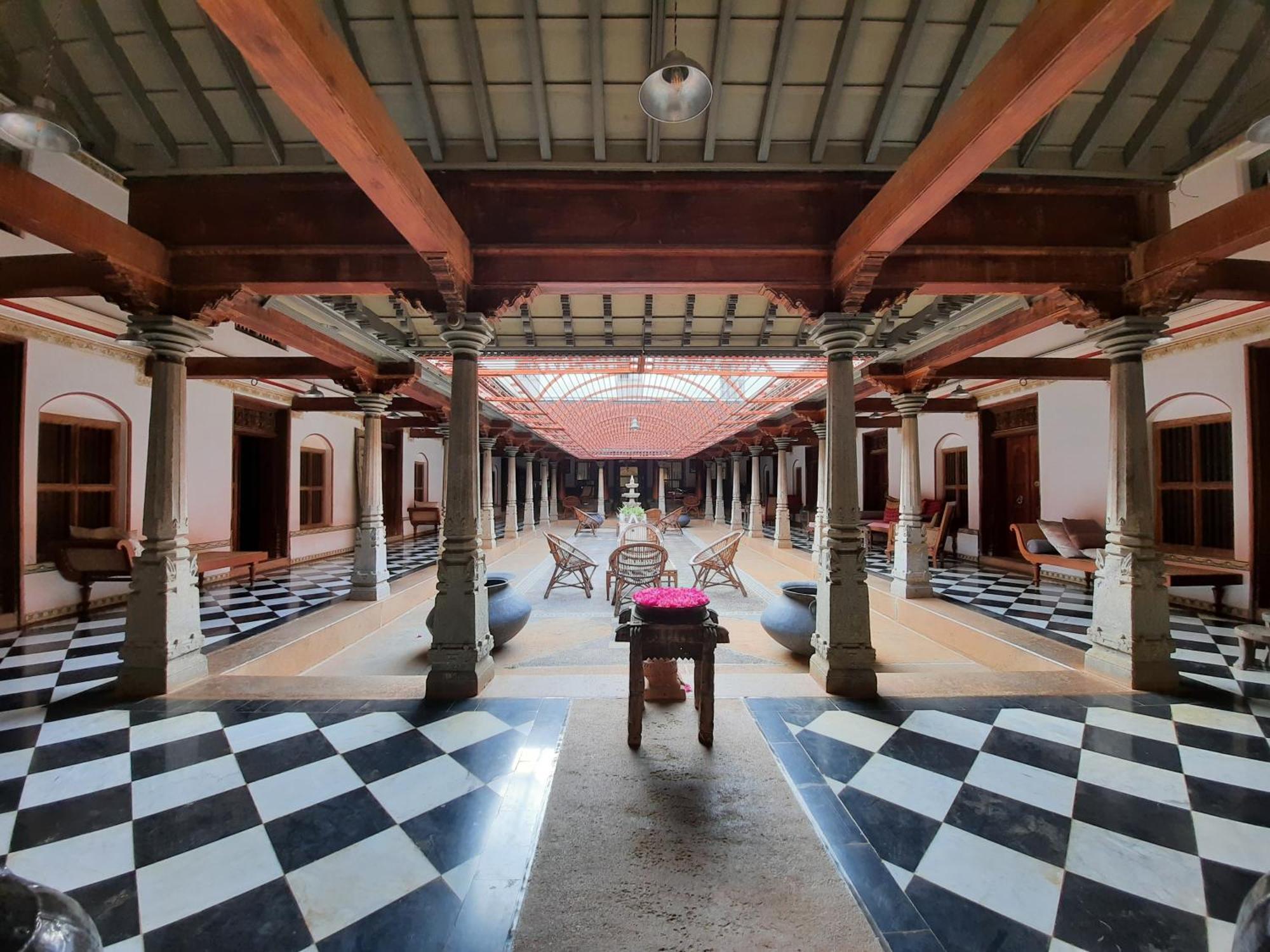 Saratha Vilas Chettinad Kānādukāttān Exterior foto